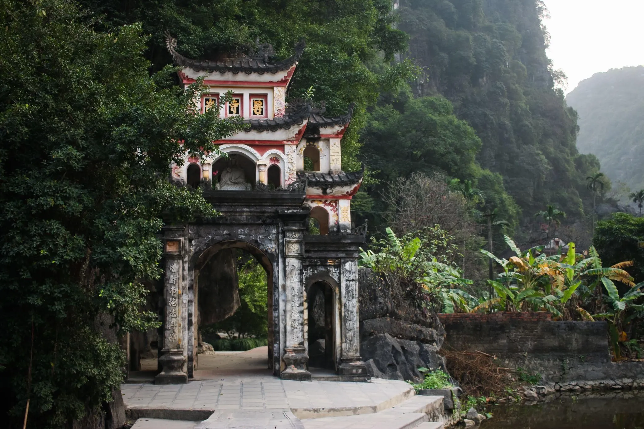 Tam Cốc Bích Động
