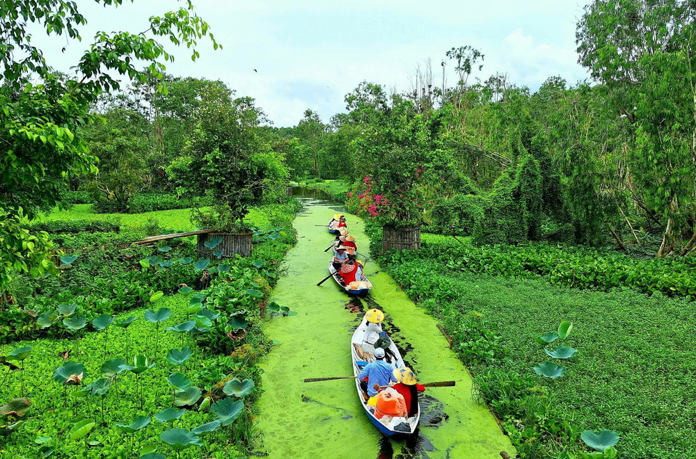 Du lịch phát triển bền vững