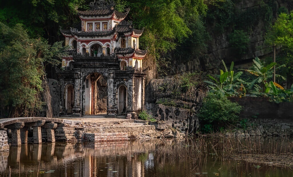 chùa bích động