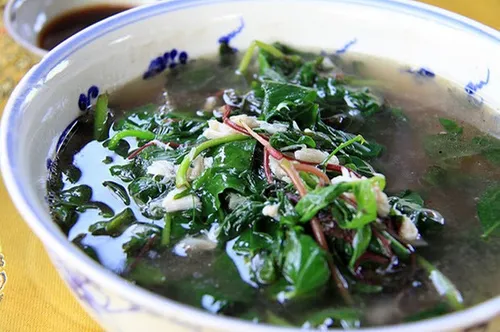 lẩu lá rừng
