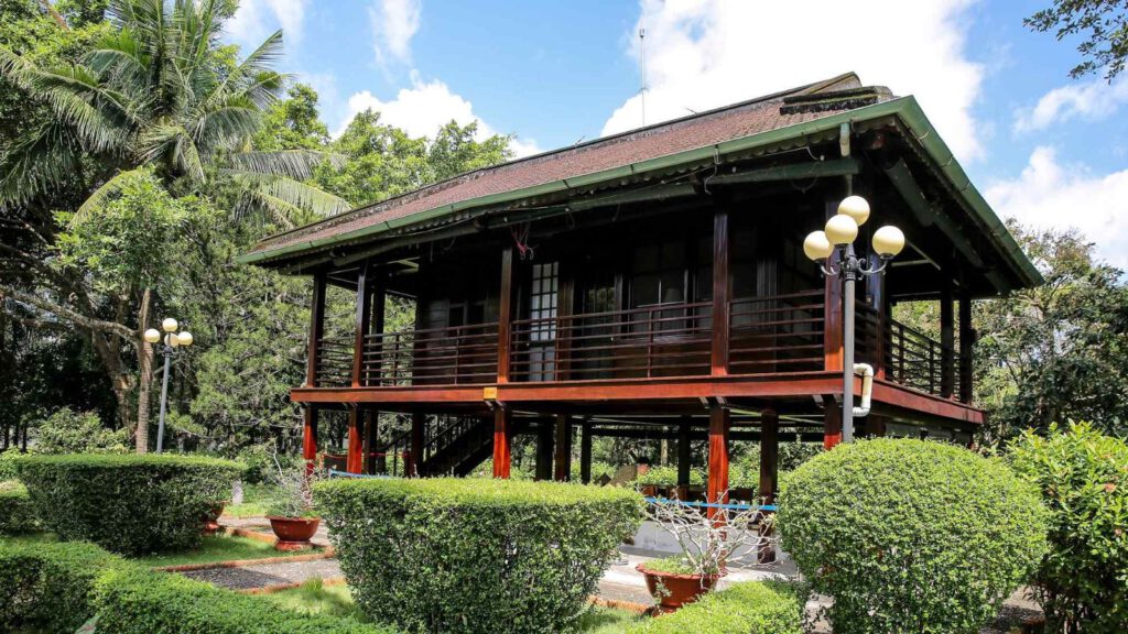 nhà sàn Bác Hồ