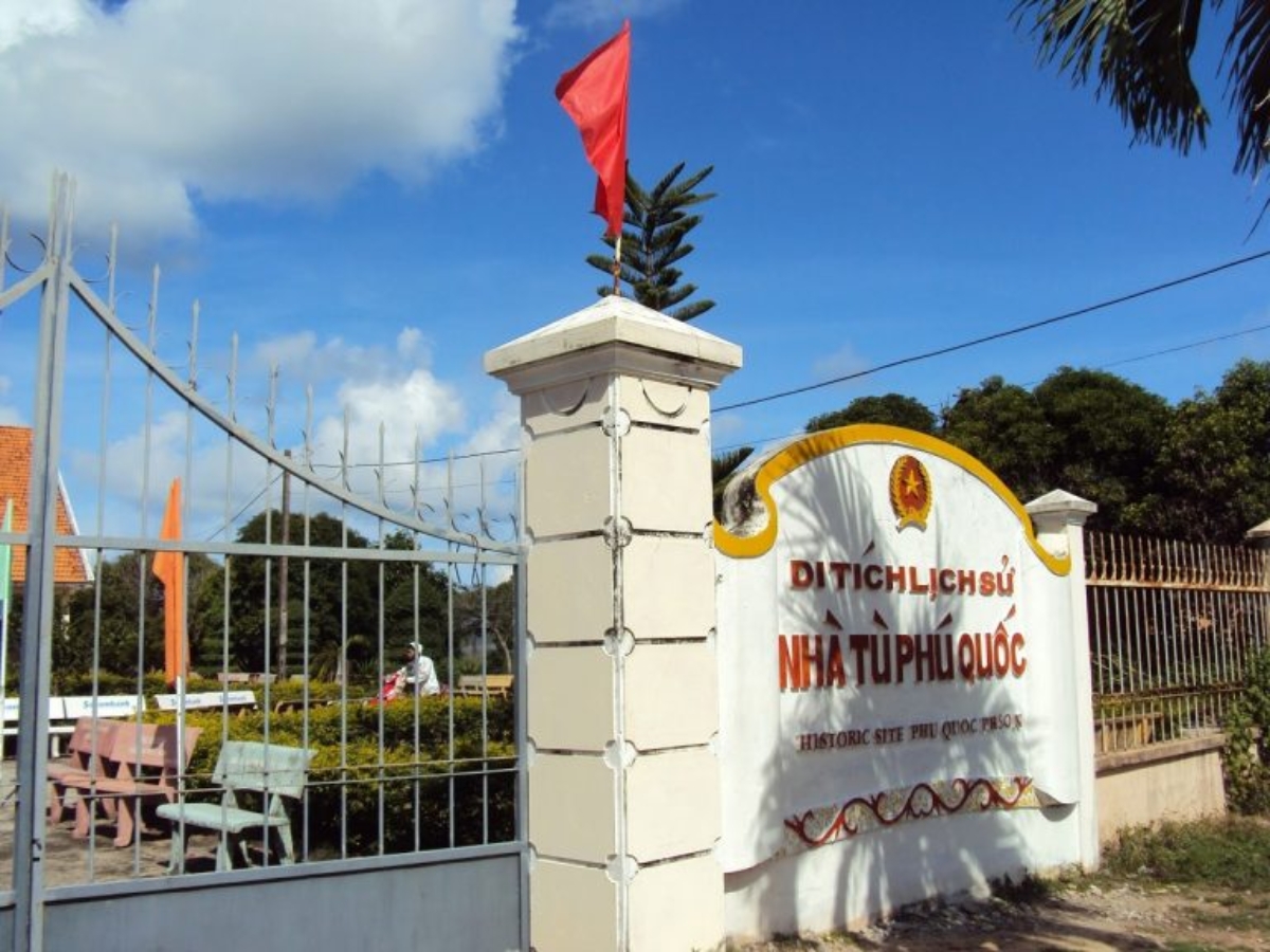 nhà tù Phú Quốc